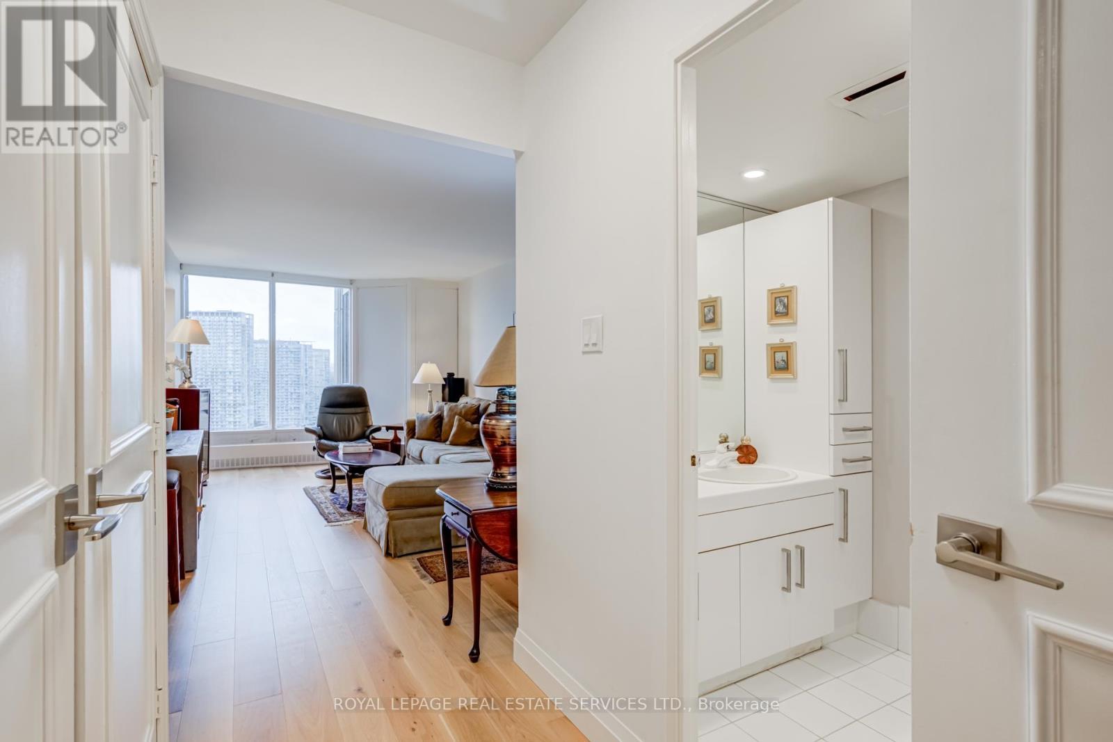 












2410 - 2045 LAKE SHORE BOULEVARD W

,
Toronto,




Ontario
M8V2Z6

