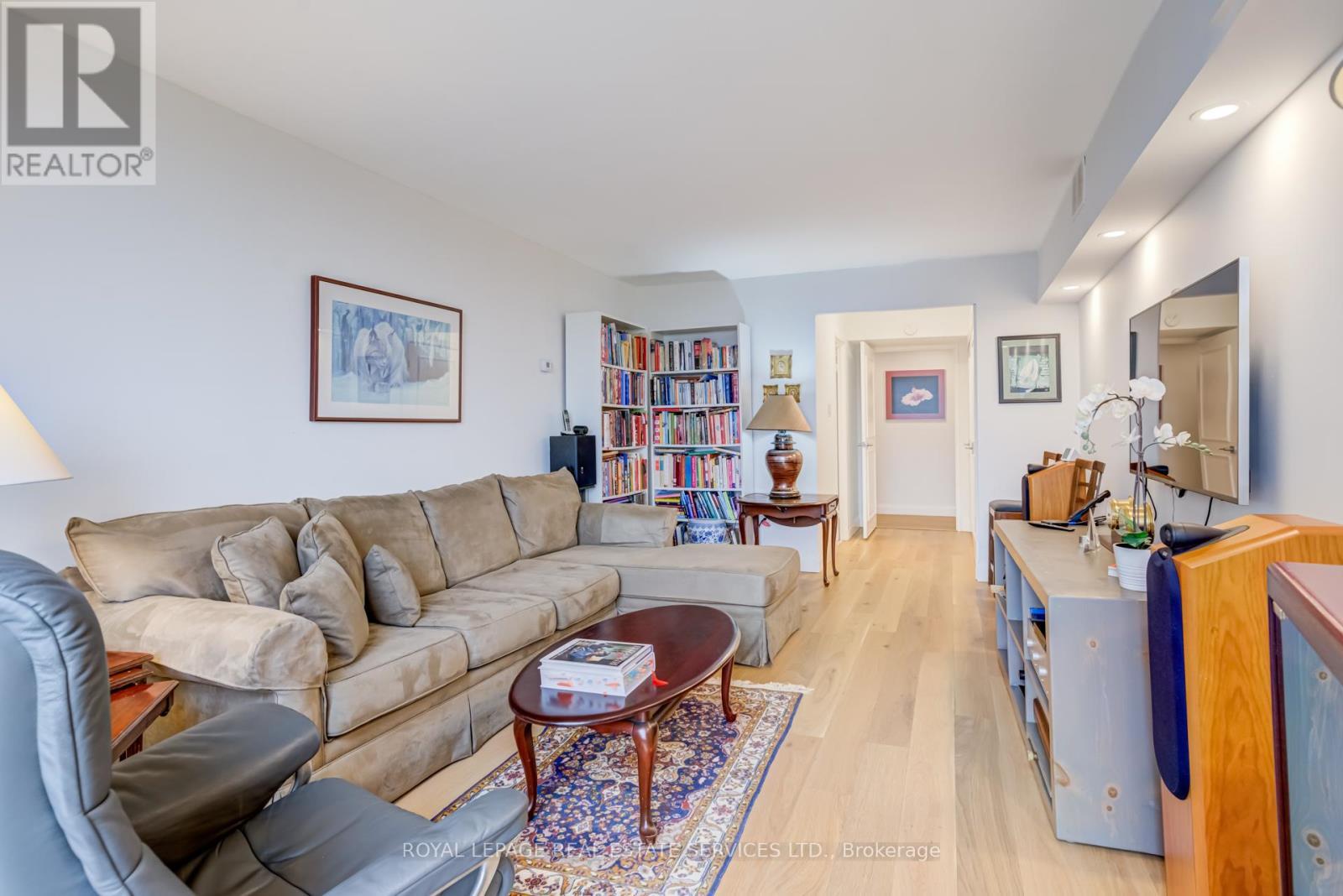 












2410 - 2045 LAKE SHORE BOULEVARD W

,
Toronto,




Ontario
M8V2Z6


