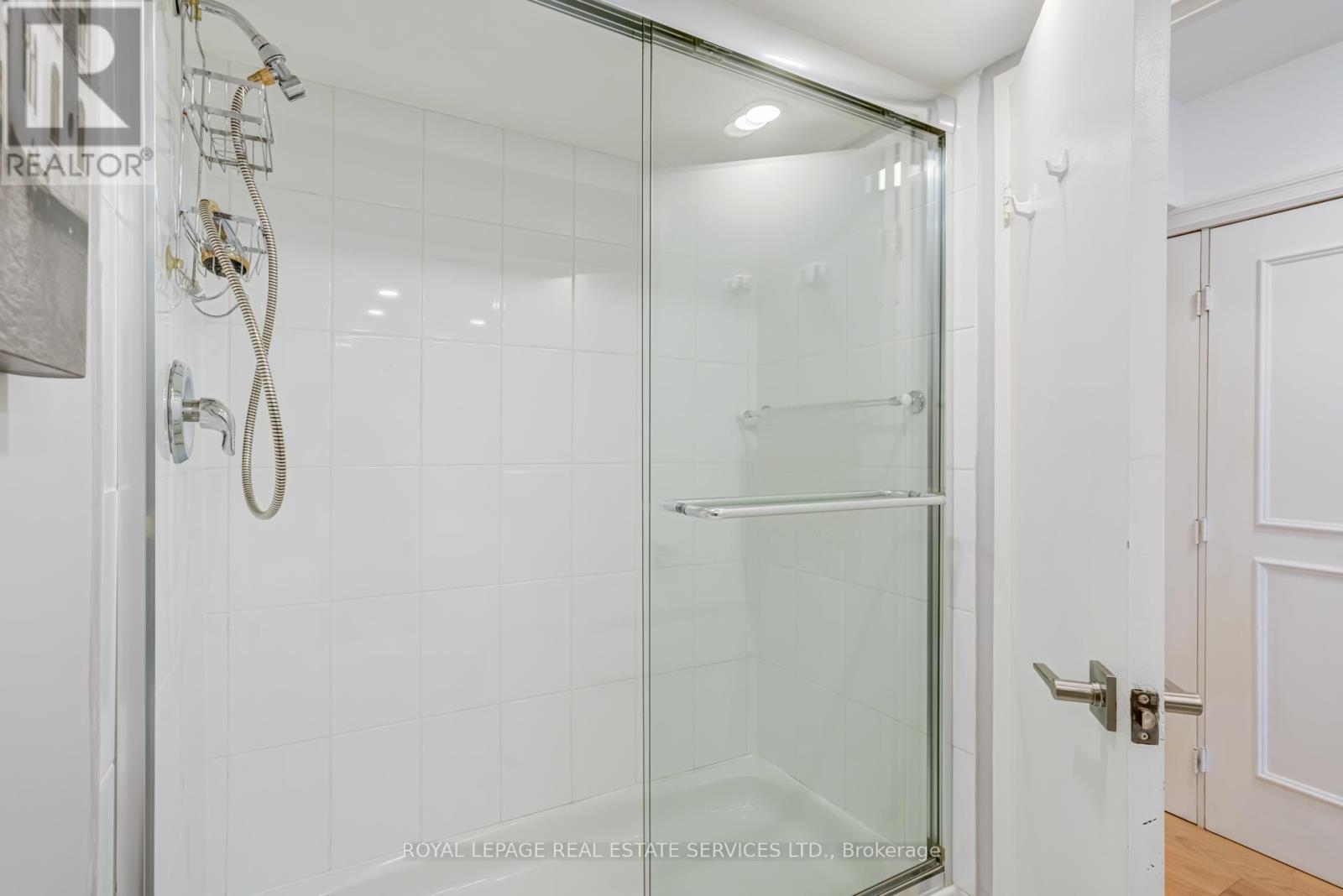 












2410 - 2045 LAKE SHORE BOULEVARD W

,
Toronto,




Ontario
M8V2Z6

