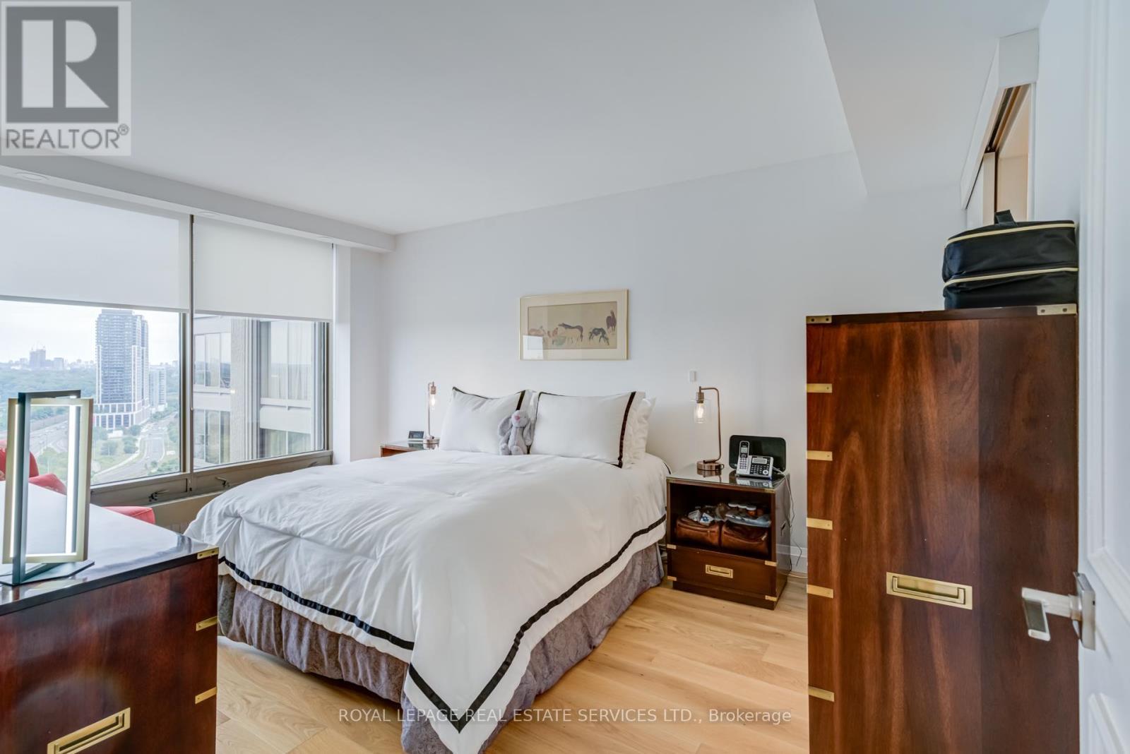 












2410 - 2045 LAKE SHORE BOULEVARD W

,
Toronto,




Ontario
M8V2Z6

