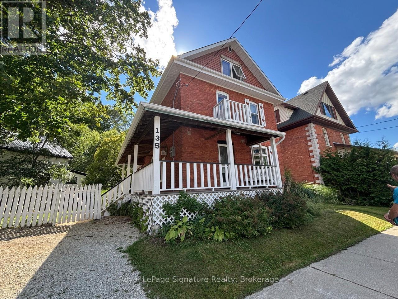












135 EDWIN STREET E

,
Meaford,




Ontario
N4L1C4

