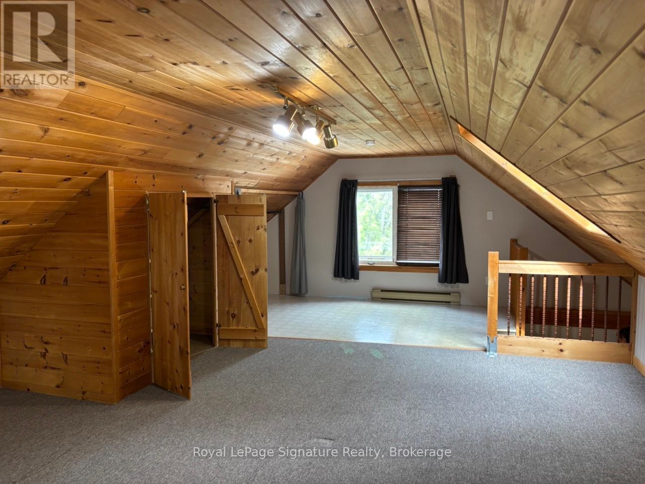 












135 EDWIN STREET E

,
Meaford,




Ontario
N4L1C4

