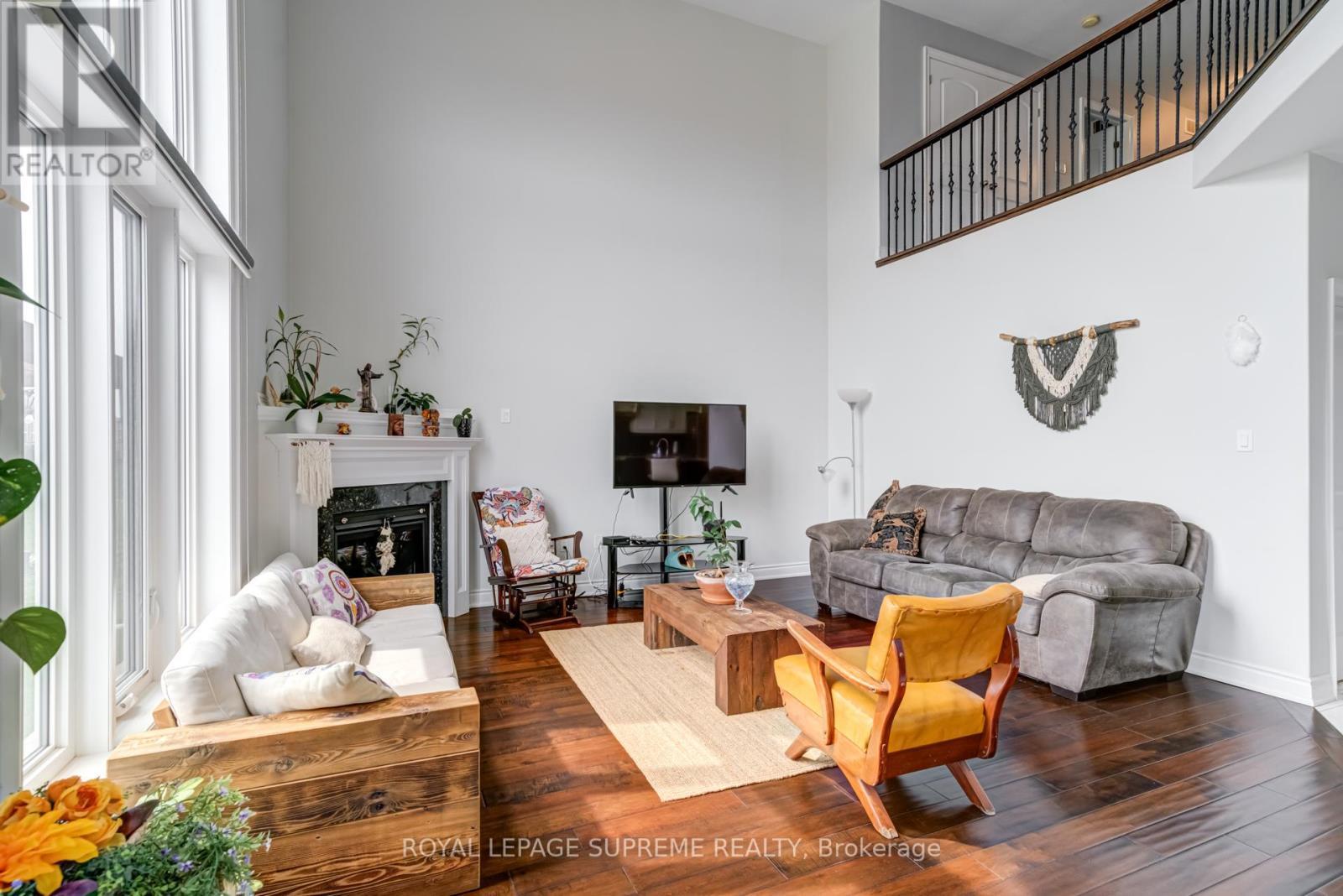 












1417 GILFORD ROAD

,
Innisfil,




Ontario
L0L1R0

