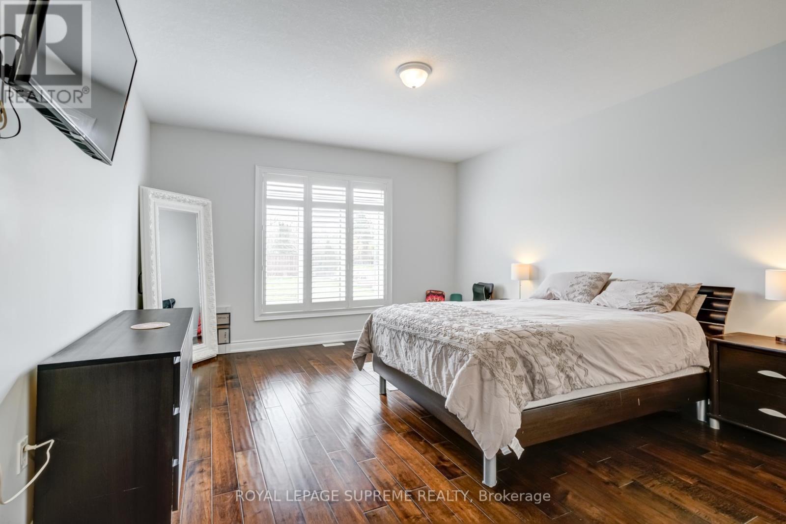 












1417 GILFORD ROAD

,
Innisfil,




Ontario
L0L1R0

