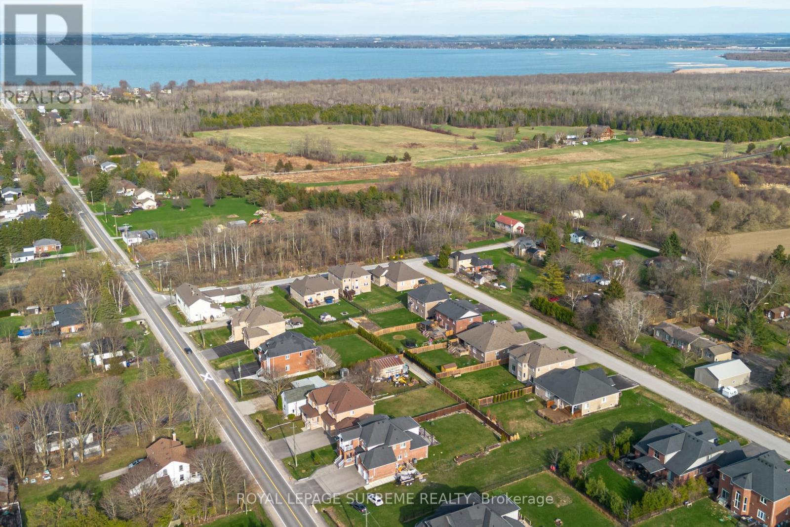 












1417 GILFORD ROAD

,
Innisfil,




Ontario
L0L1R0

