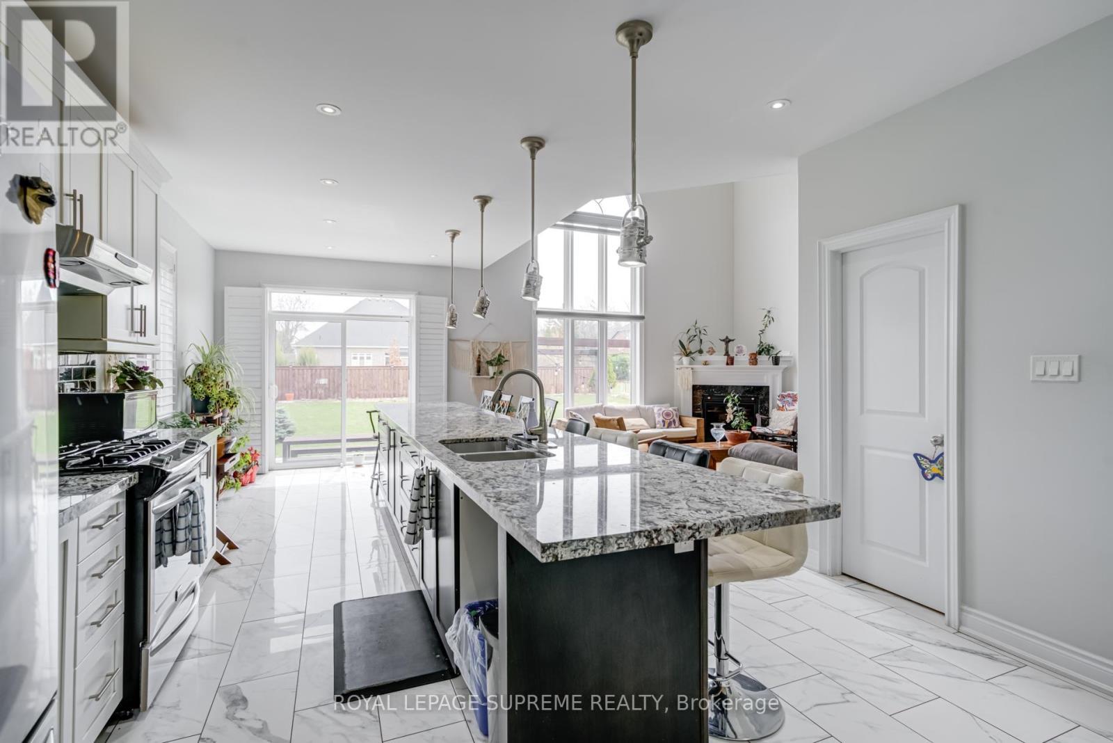 












1417 GILFORD ROAD

,
Innisfil,




Ontario
L0L1R0

