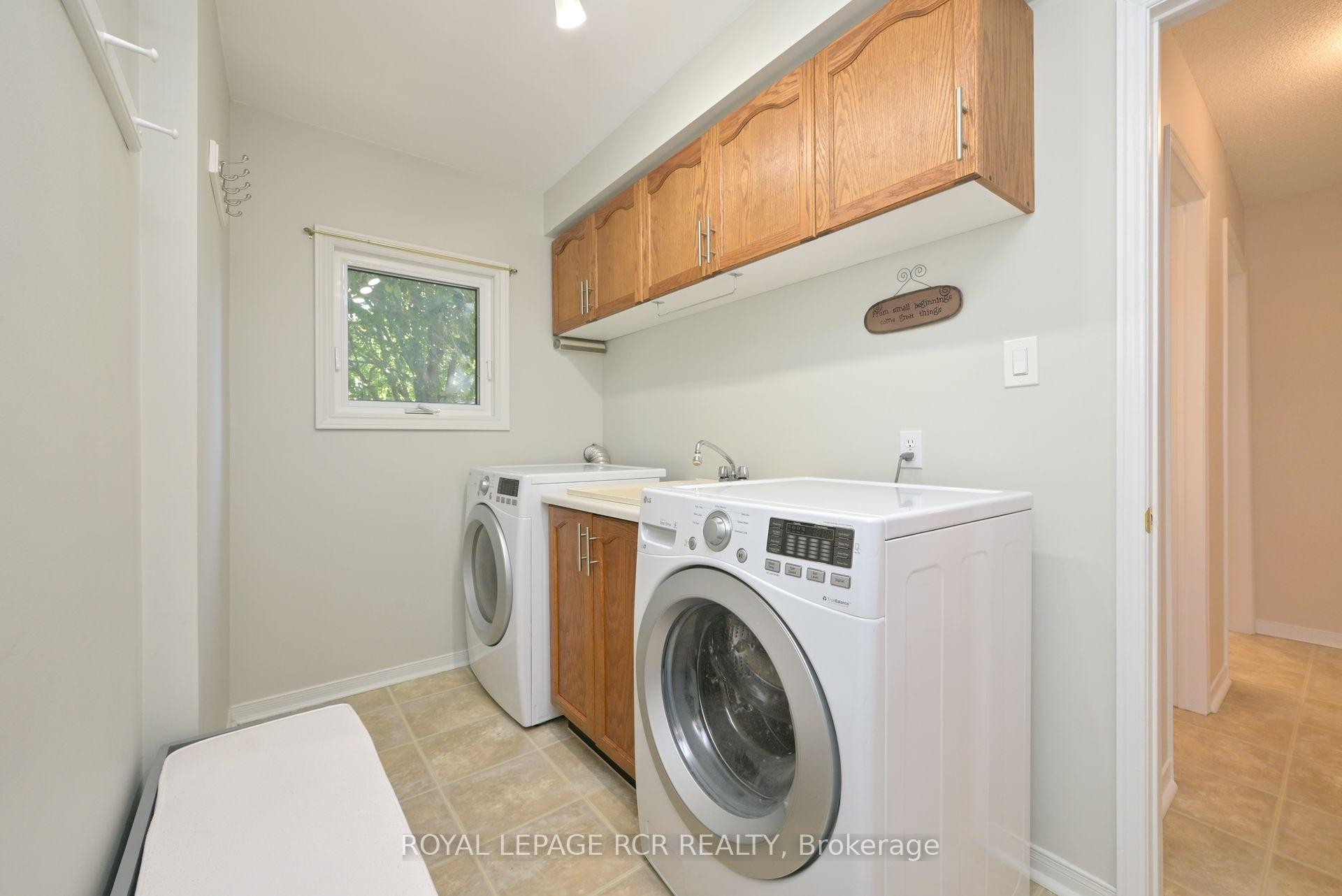 









1


Bayberry

Road,
Mono,




ON
L9W 6G5

