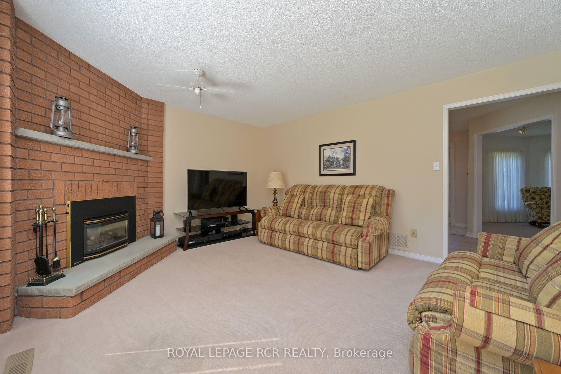 









1


Bayberry

Road,
Mono,




ON
L9W 6G5

