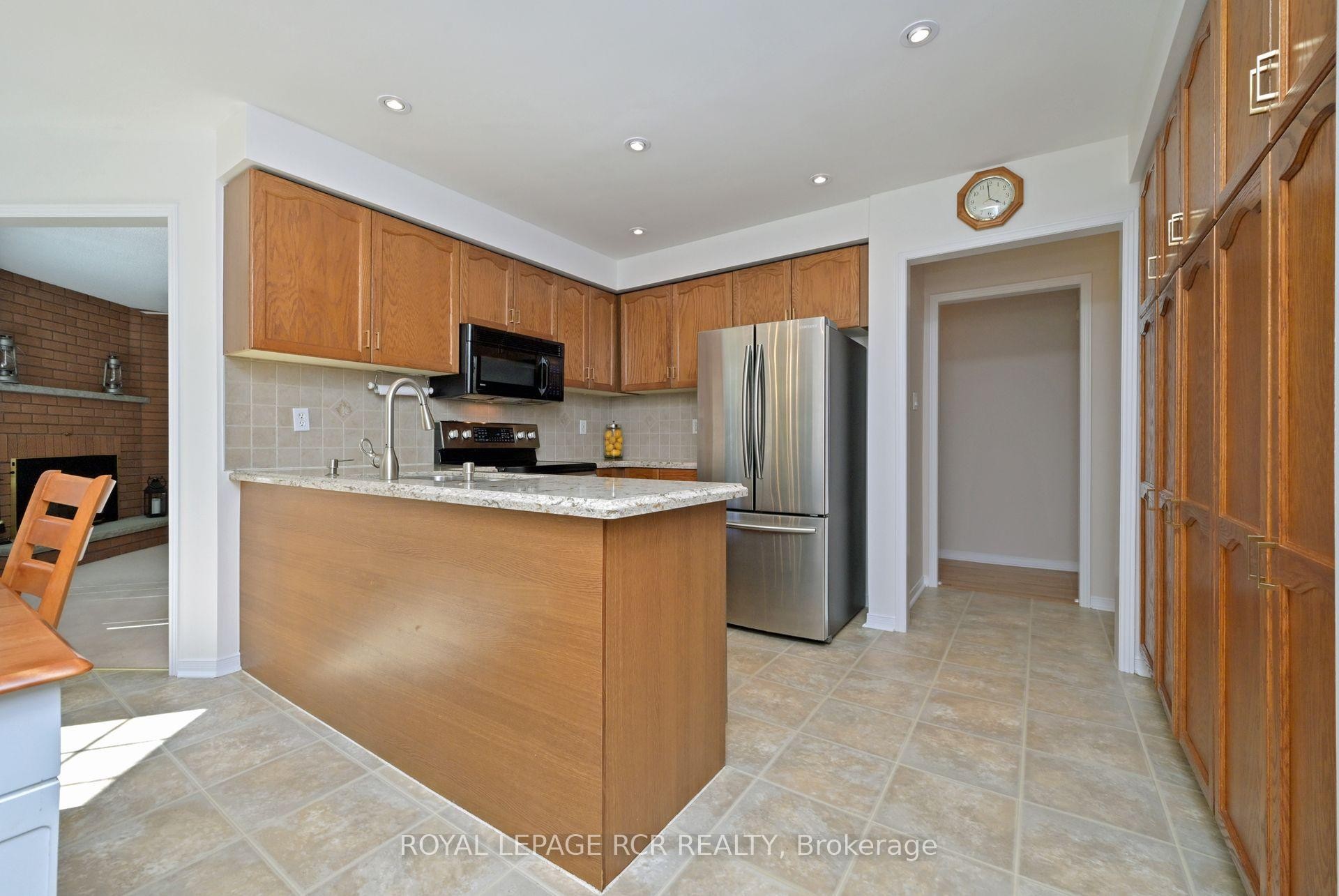 









1


Bayberry

Road,
Mono,




ON
L9W 6G5

