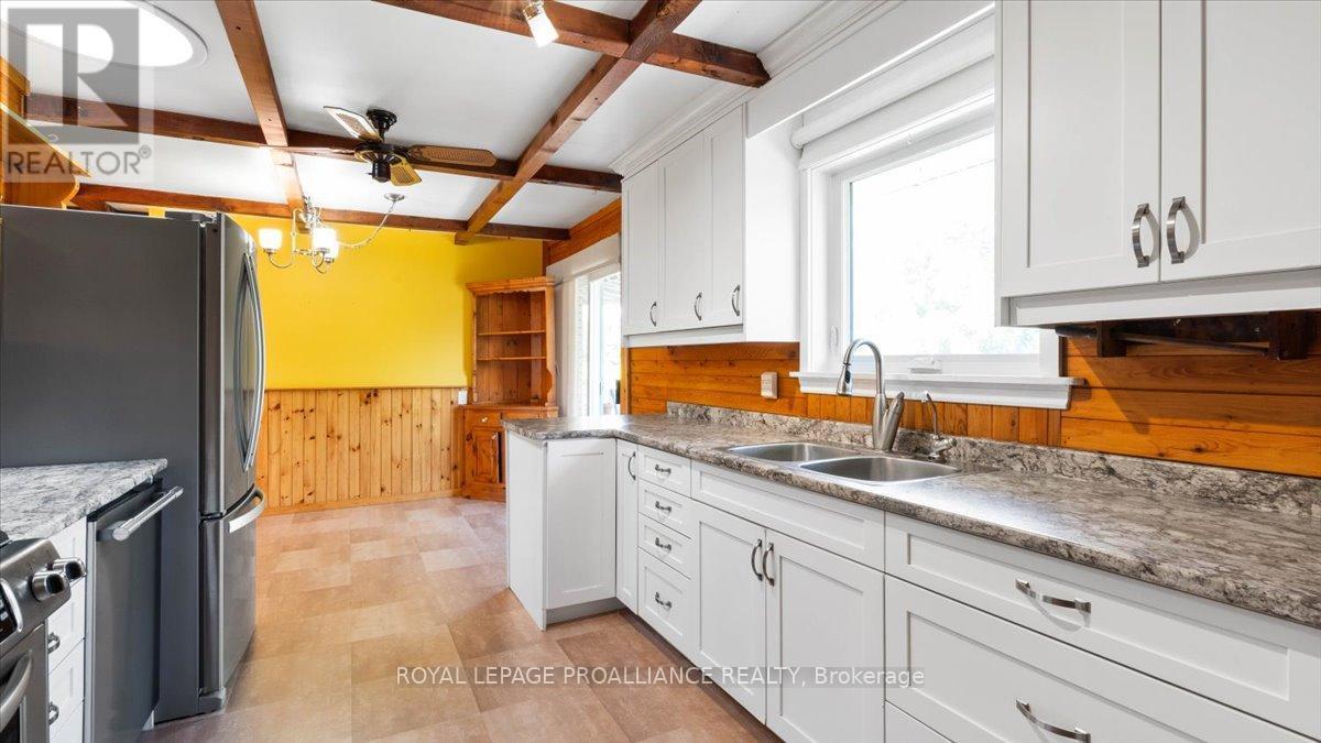 












89 POINT ANNE ROAD

,
Belleville (Belleville Ward),




Ontario
K8N4Z4

