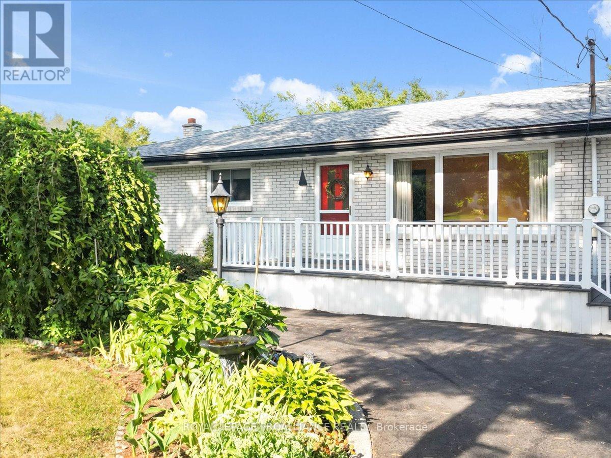 












89 POINT ANNE ROAD

,
Belleville (Belleville Ward),




Ontario
K8N4Z4

