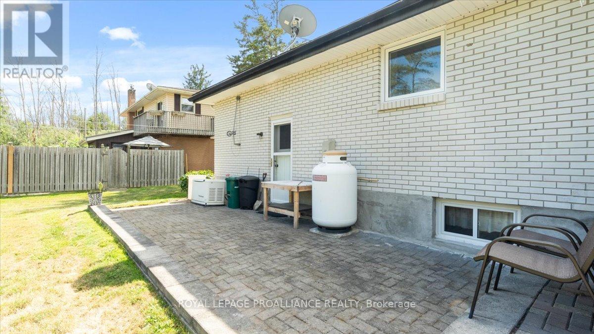 












89 POINT ANNE ROAD

,
Belleville (Belleville Ward),




Ontario
K8N4Z4

