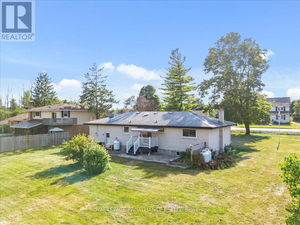 












89 POINT ANNE ROAD

,
Belleville (Belleville Ward),




Ontario
K8N4Z4

