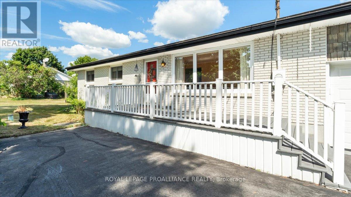 












89 POINT ANNE ROAD

,
Belleville (Belleville Ward),




Ontario
K8N4Z4

