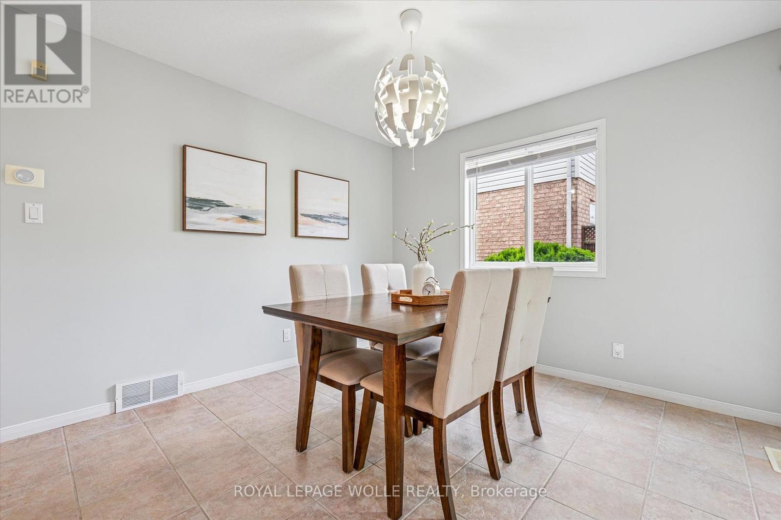 












383 BEAVER CREEK ROAD

,
Waterloo,




Ontario
N2T2T2

