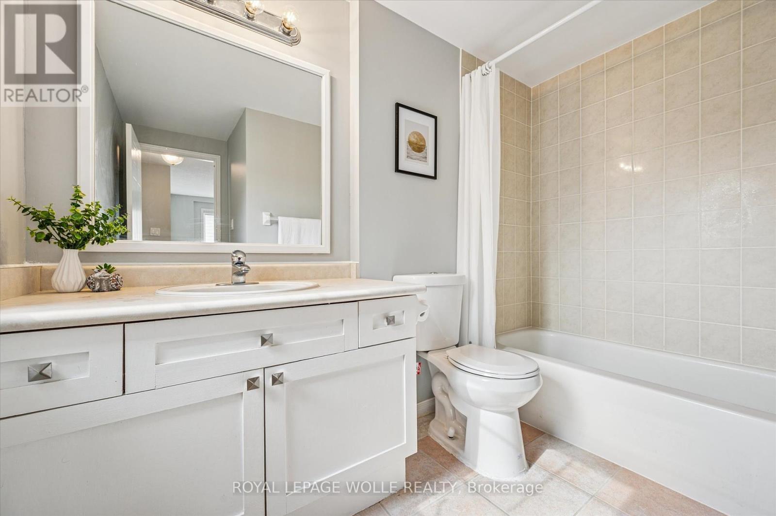 












383 BEAVER CREEK ROAD

,
Waterloo,




Ontario
N2T2T2

