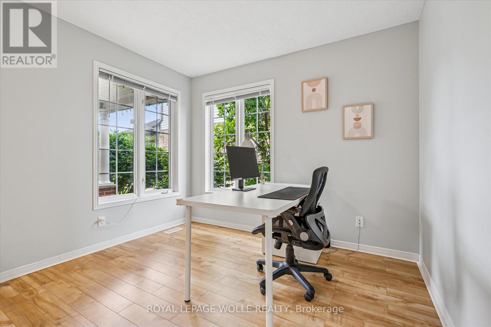 












383 BEAVER CREEK ROAD

,
Waterloo,




Ontario
N2T2T2

