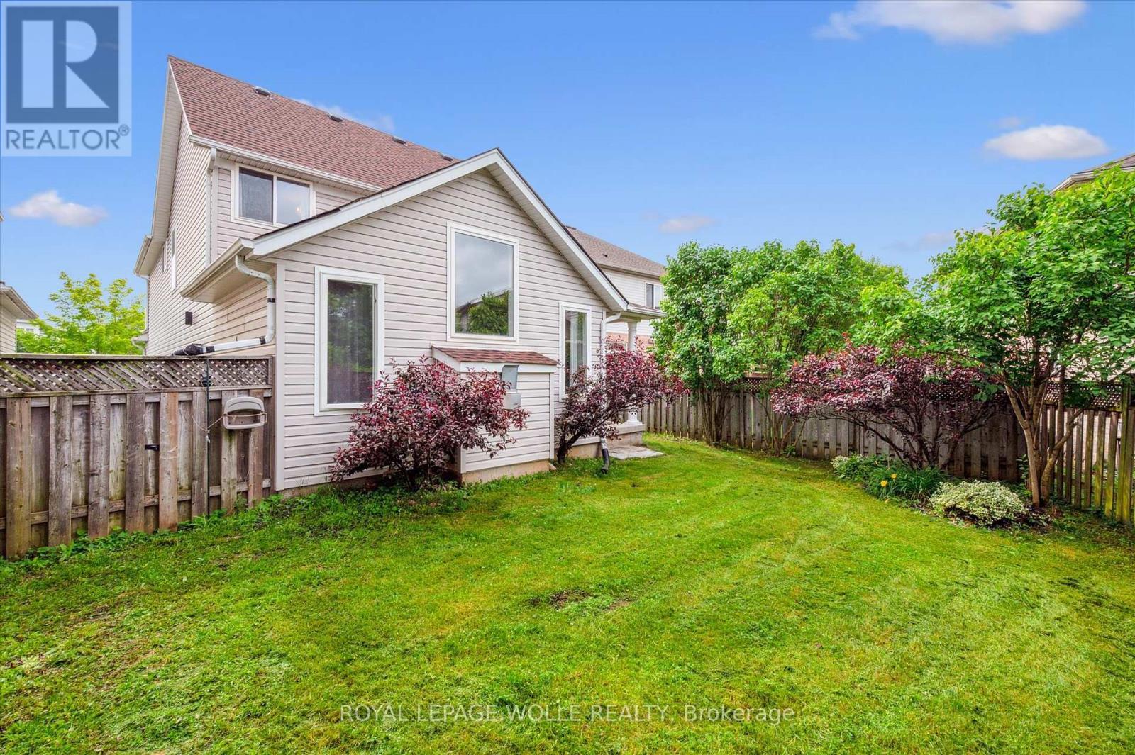 












383 BEAVER CREEK ROAD

,
Waterloo,




Ontario
N2T2T2

