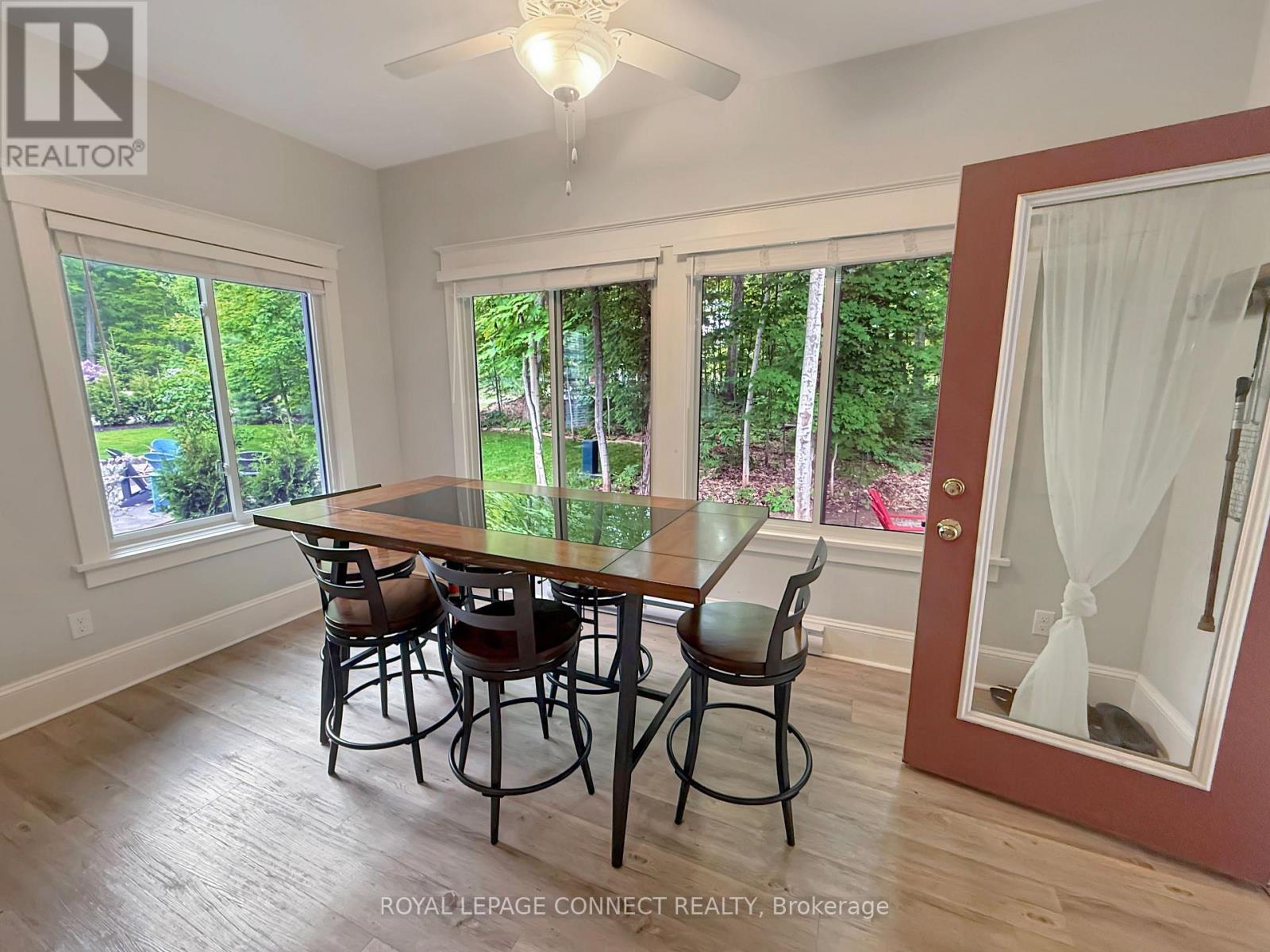 












209 - 50 HOLLOW LANE

,
Prince Edward County,




Ontario
K8N4Z4

