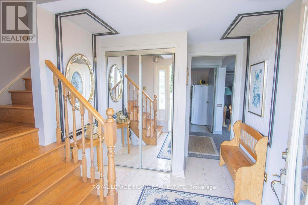 












357 THE CAPTAINS CORNERS

,
Kawartha Lakes (Bobcaygeon),




Ontario
K0M1A0

