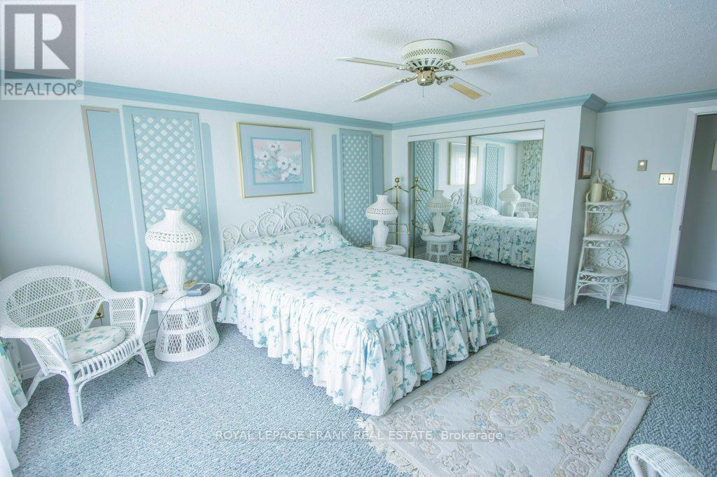 












357 THE CAPTAINS CORNERS

,
Kawartha Lakes (Bobcaygeon),




Ontario
K0M1A0

