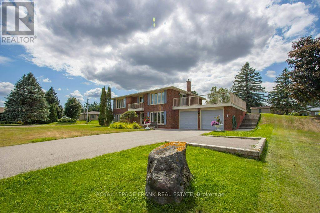 












357 THE CAPTAINS CORNERS

,
Kawartha Lakes (Bobcaygeon),




Ontario
K0M1A0

