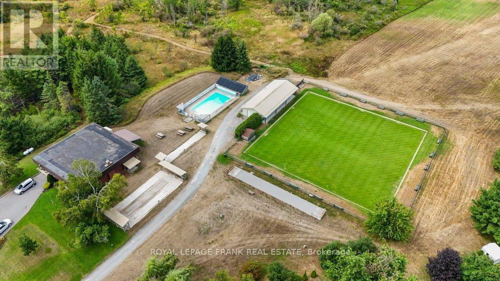 












357 THE CAPTAINS CORNERS

,
Kawartha Lakes (Bobcaygeon),




Ontario
K0M1A0


