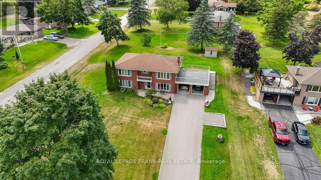 












357 THE CAPTAINS CORNERS

,
Kawartha Lakes (Bobcaygeon),




Ontario
K0M1A0


