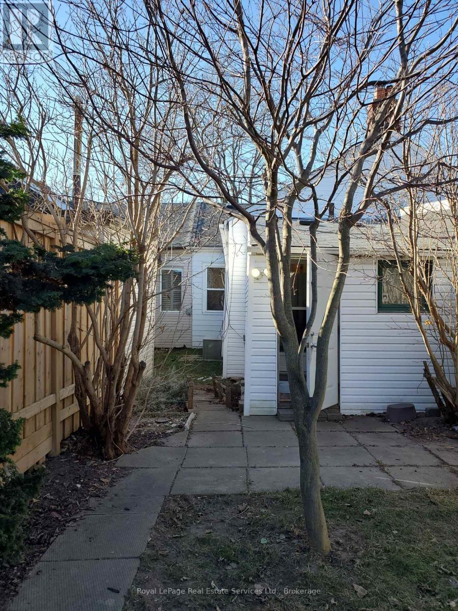 












177 SIXTH STREET

,
Toronto (Mimico),




Ontario
M8V3A6

