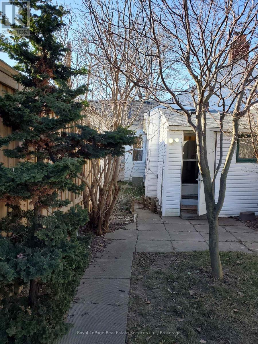 












177 SIXTH STREET

,
Toronto (Mimico),




Ontario
M8V3A6

