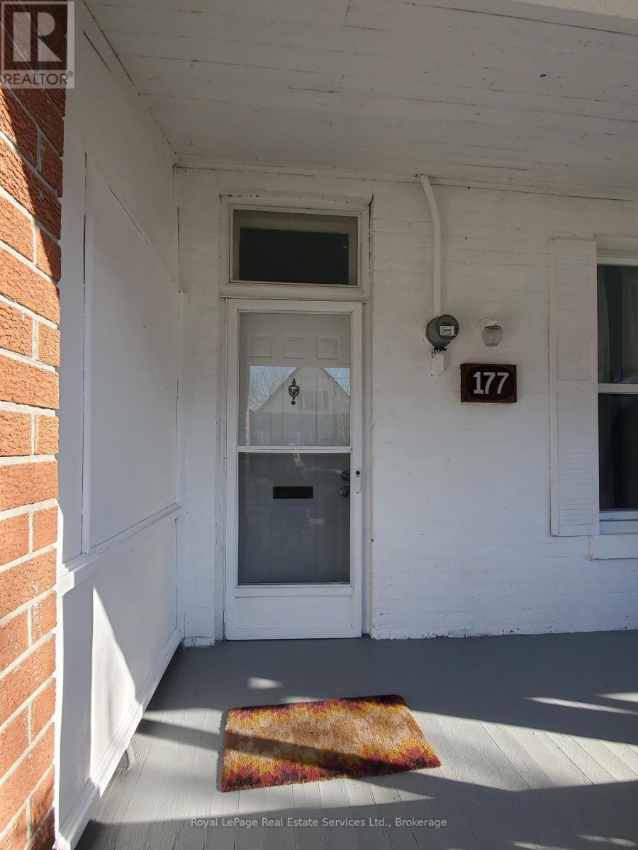 












177 SIXTH STREET

,
Toronto (Mimico),




Ontario
M8V3A6

