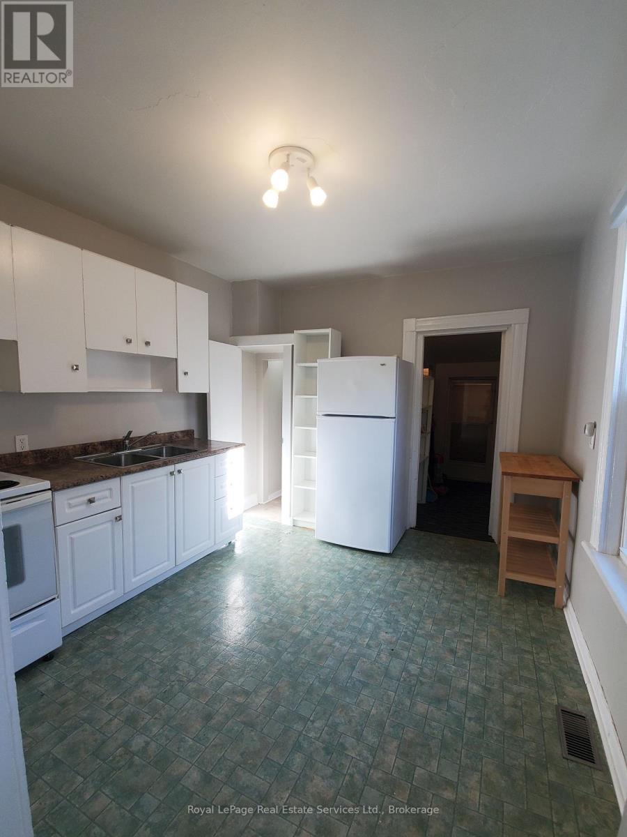 












177 SIXTH STREET

,
Toronto (Mimico),




Ontario
M8V3A6

