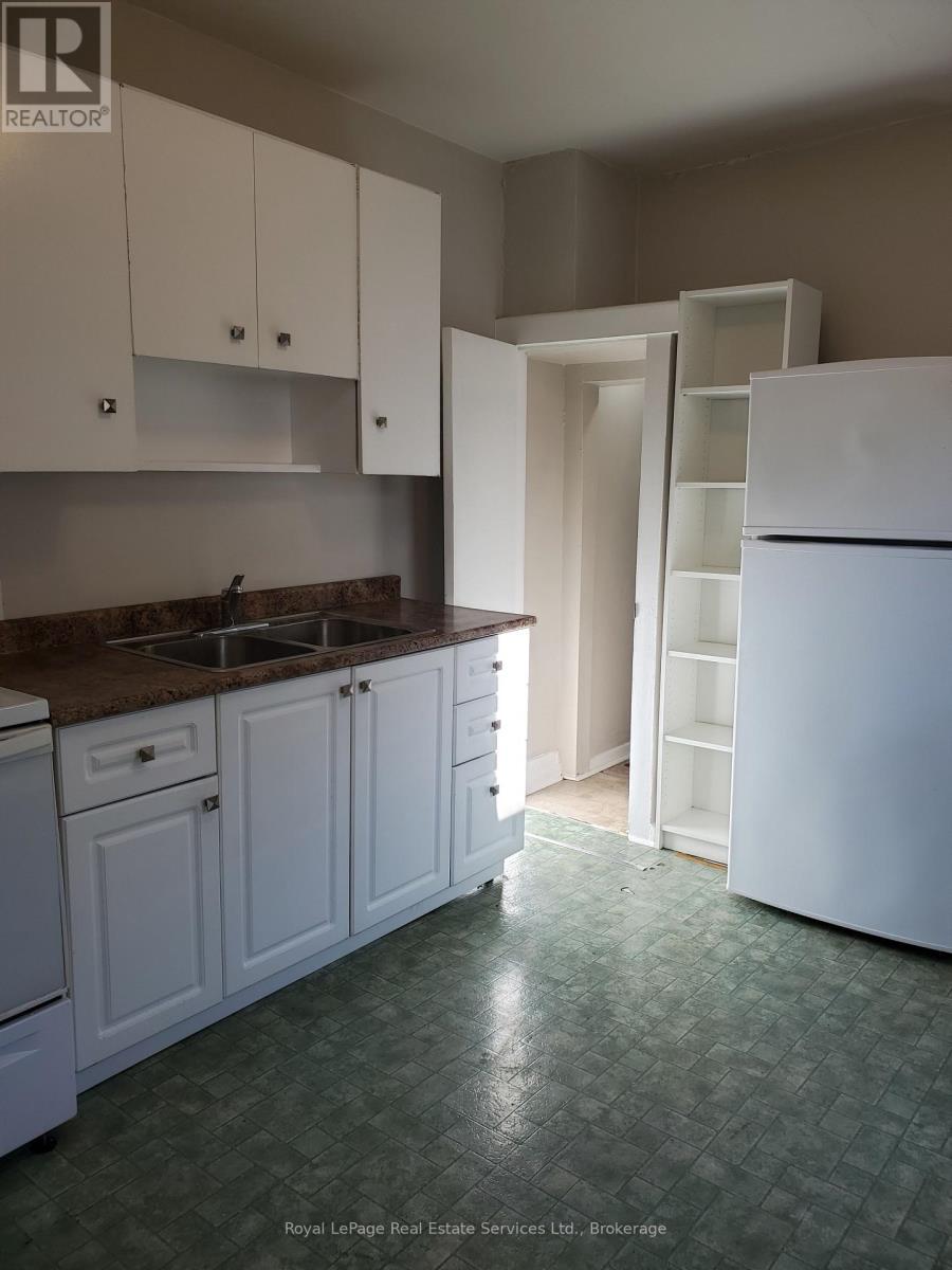 












177 SIXTH STREET

,
Toronto (Mimico),




Ontario
M8V3A6

