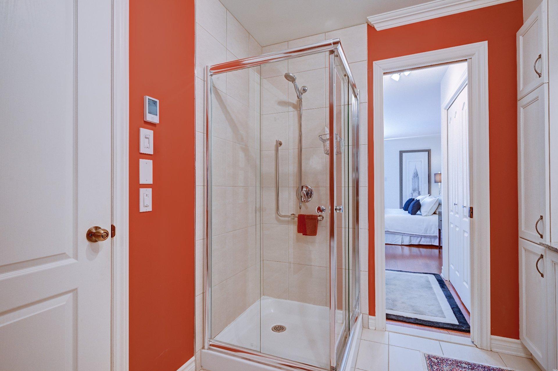 









651


Rue Jacques-Lavigne

, 201,
Sainte-Thérèse,




QC
J7E5W2

