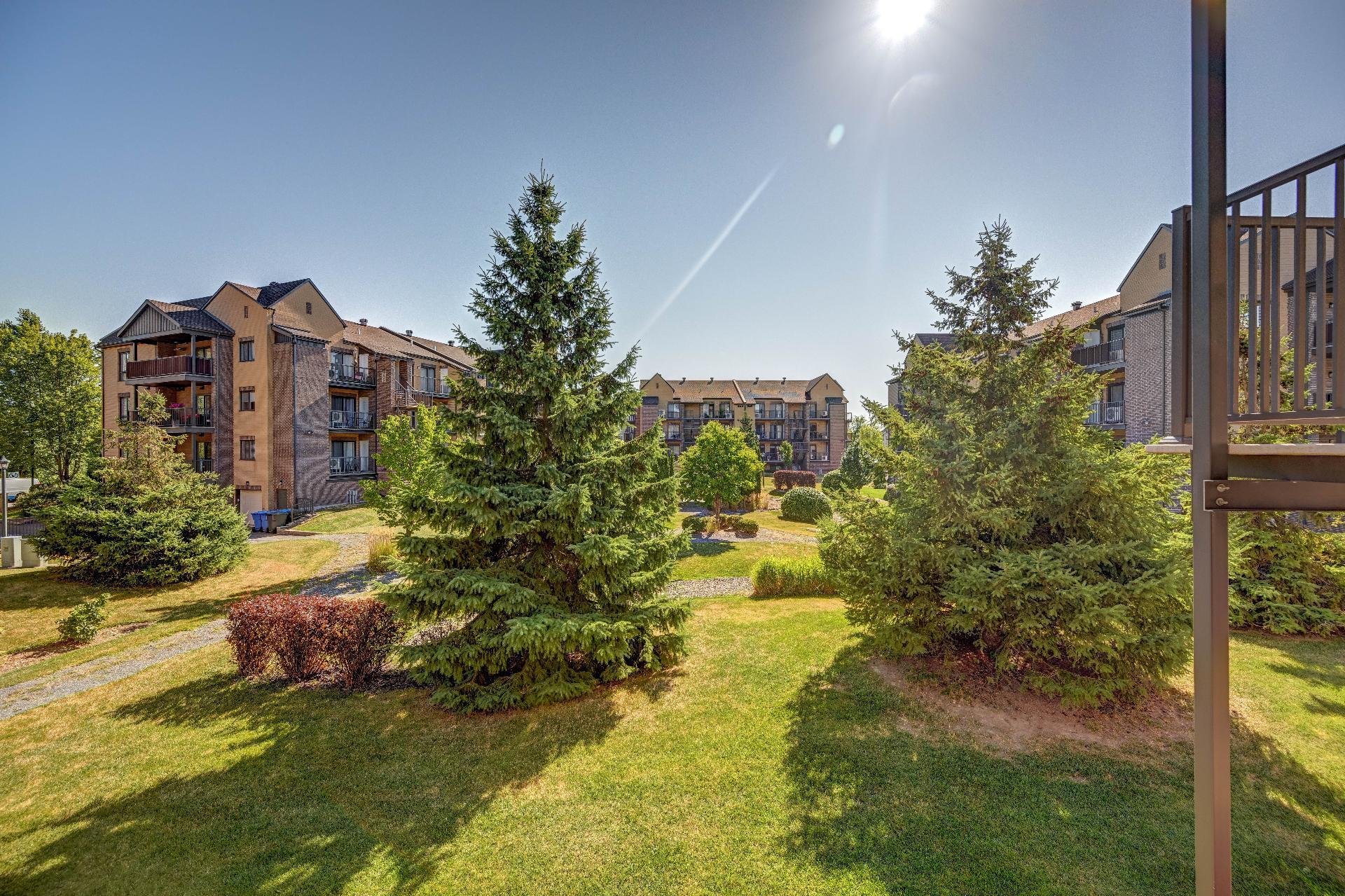 









651


Rue Jacques-Lavigne

, 201,
Sainte-Thérèse,




QC
J7E5W2

