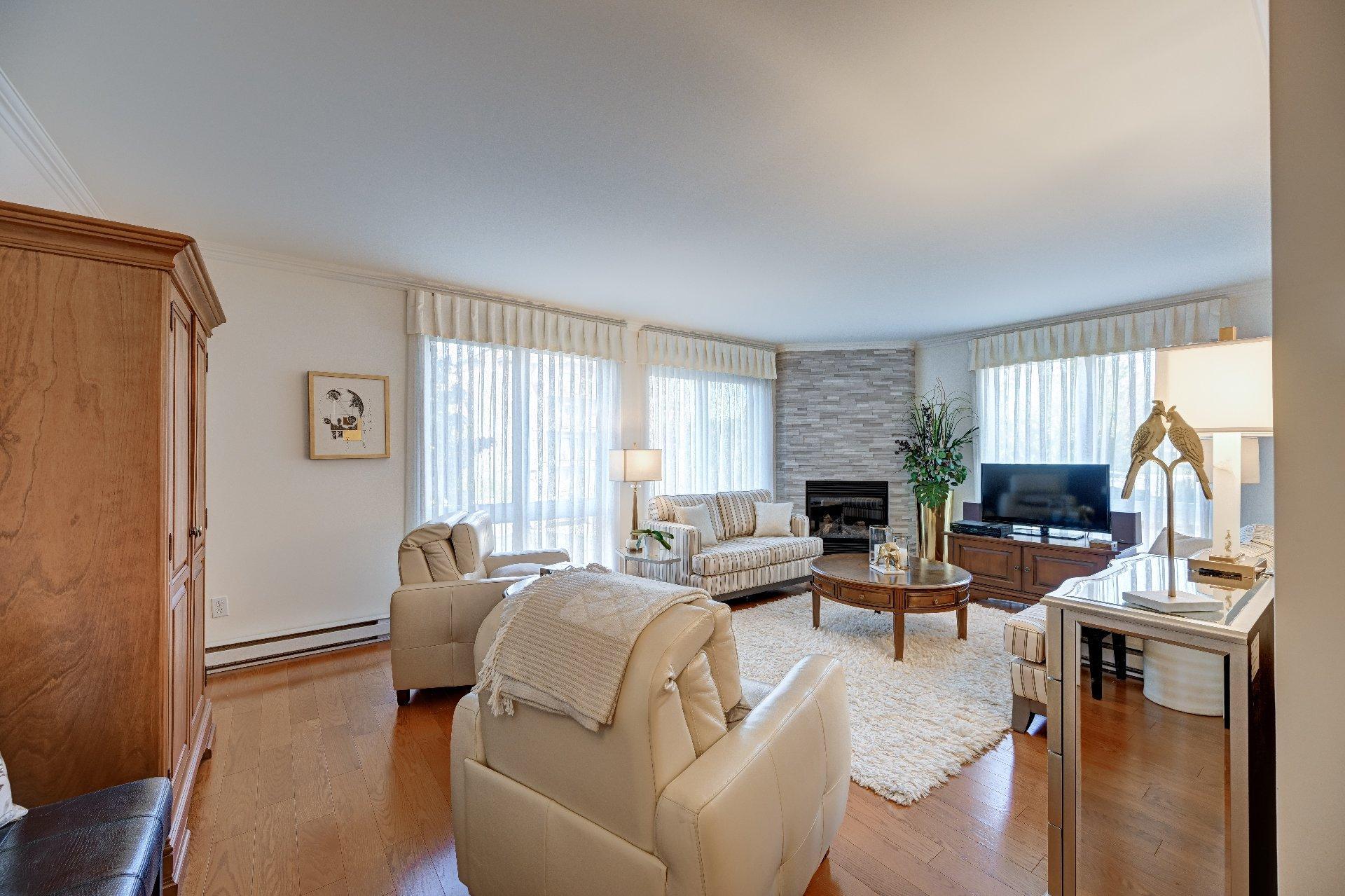 









651


Rue Jacques-Lavigne

, 201,
Sainte-Thérèse,




QC
J7E5W2

