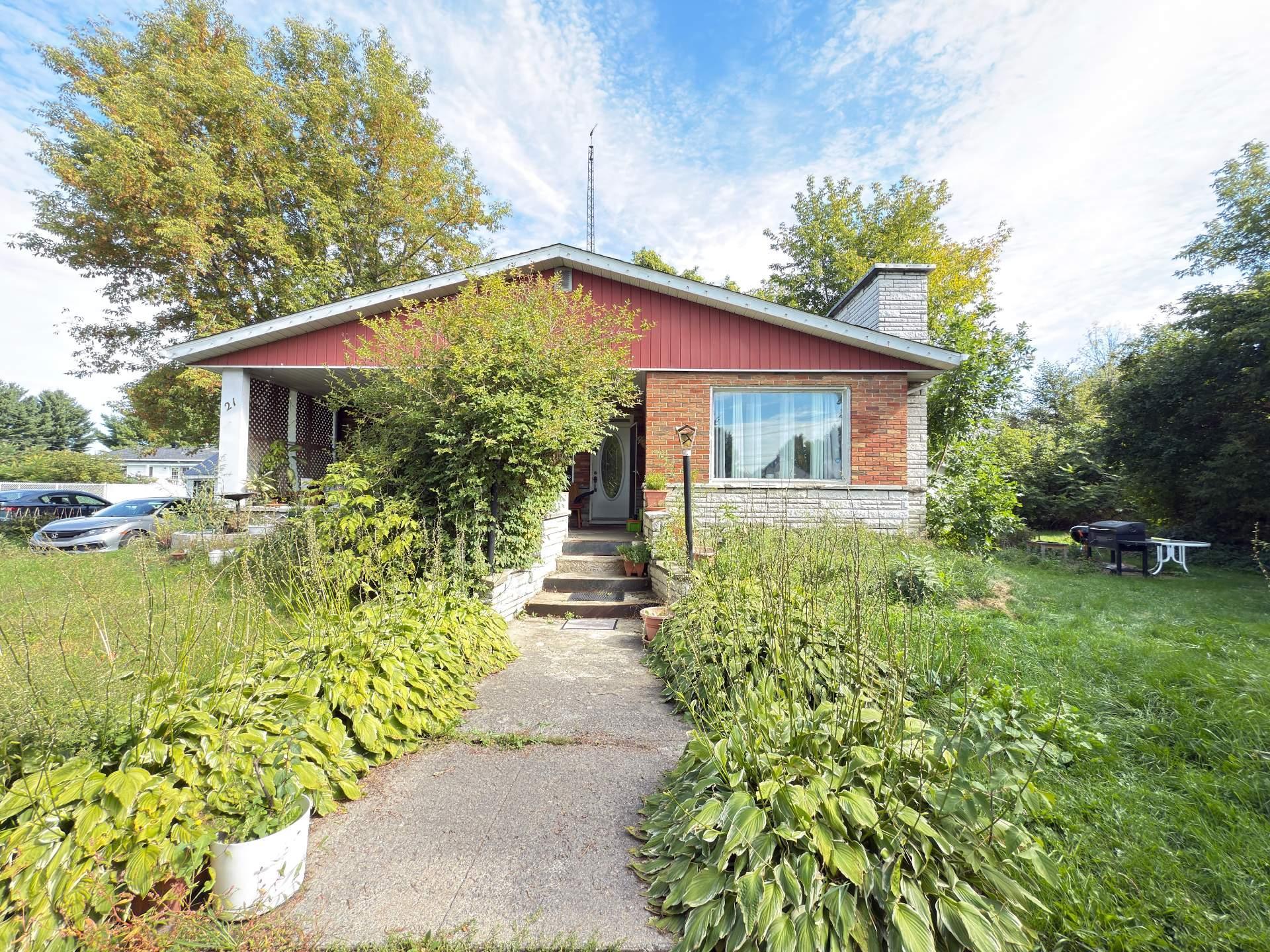 









21


Rue Rondeau

,
Lanoraie,




QC
J0K1E0

