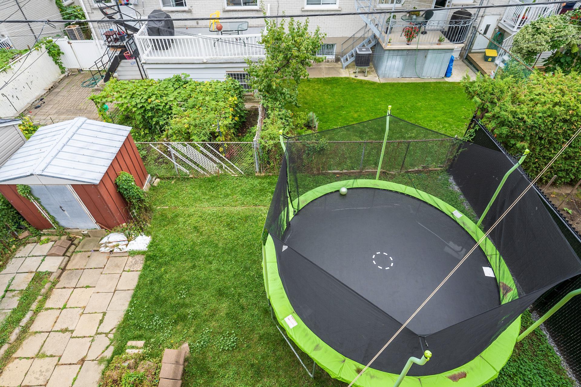 









1448

 - 1450


Rue Moreau

,
Montréal (LaSalle),




QC
H8N1G3

