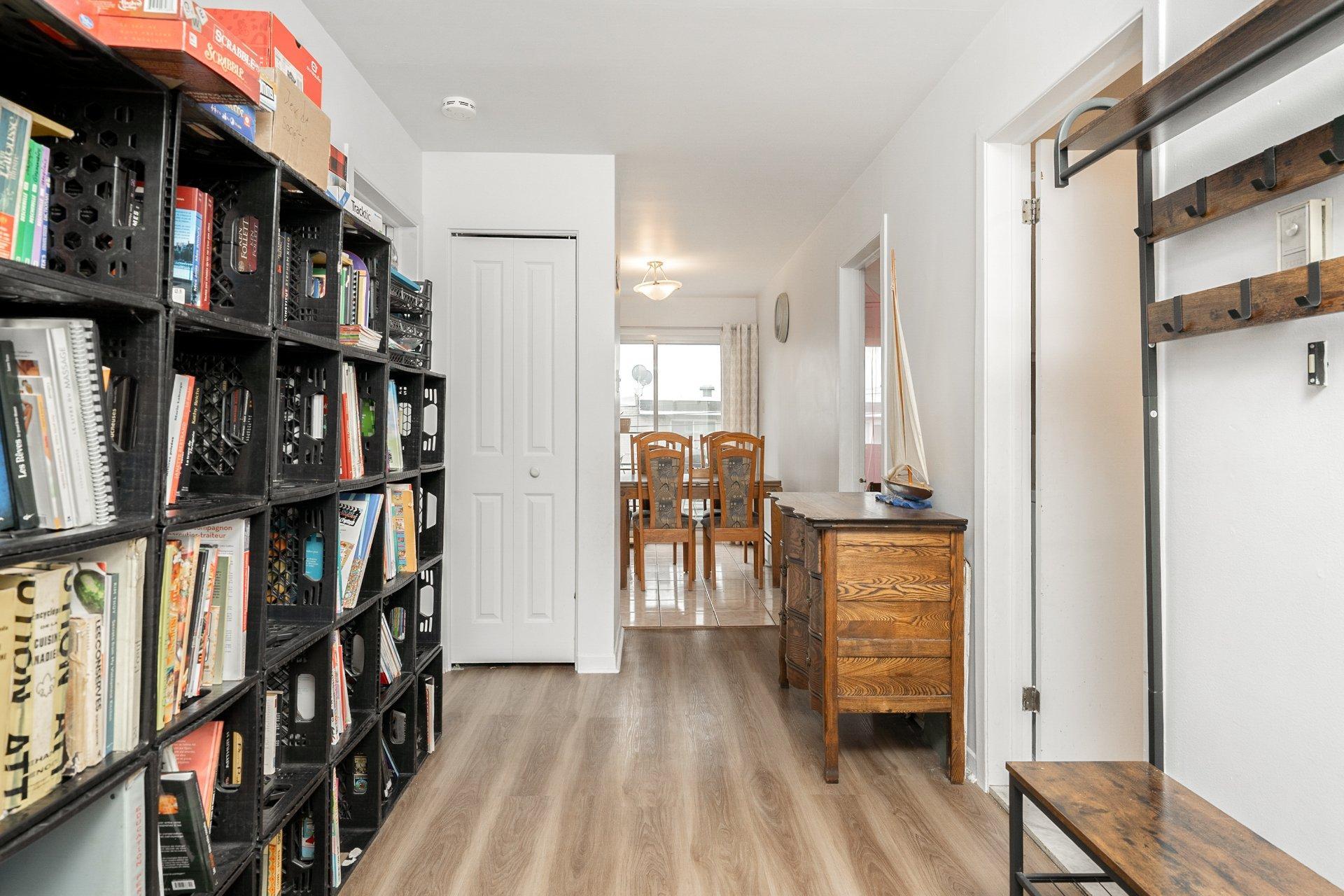 









1448

 - 1450


Rue Moreau

,
Montréal (LaSalle),




QC
H8N1G3

