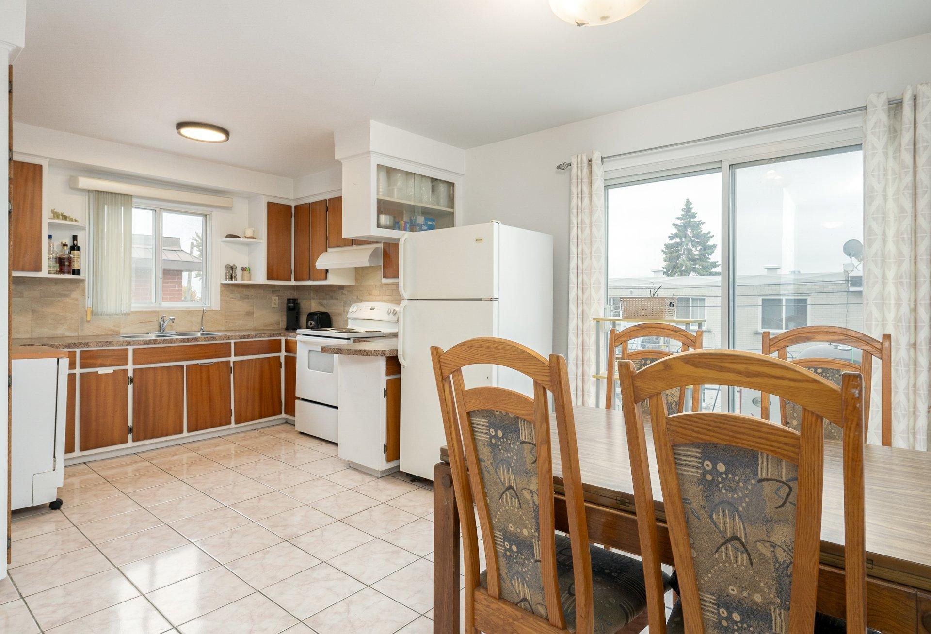 









1448

 - 1450


Rue Moreau

,
Montréal (LaSalle),




QC
H8N1G3

