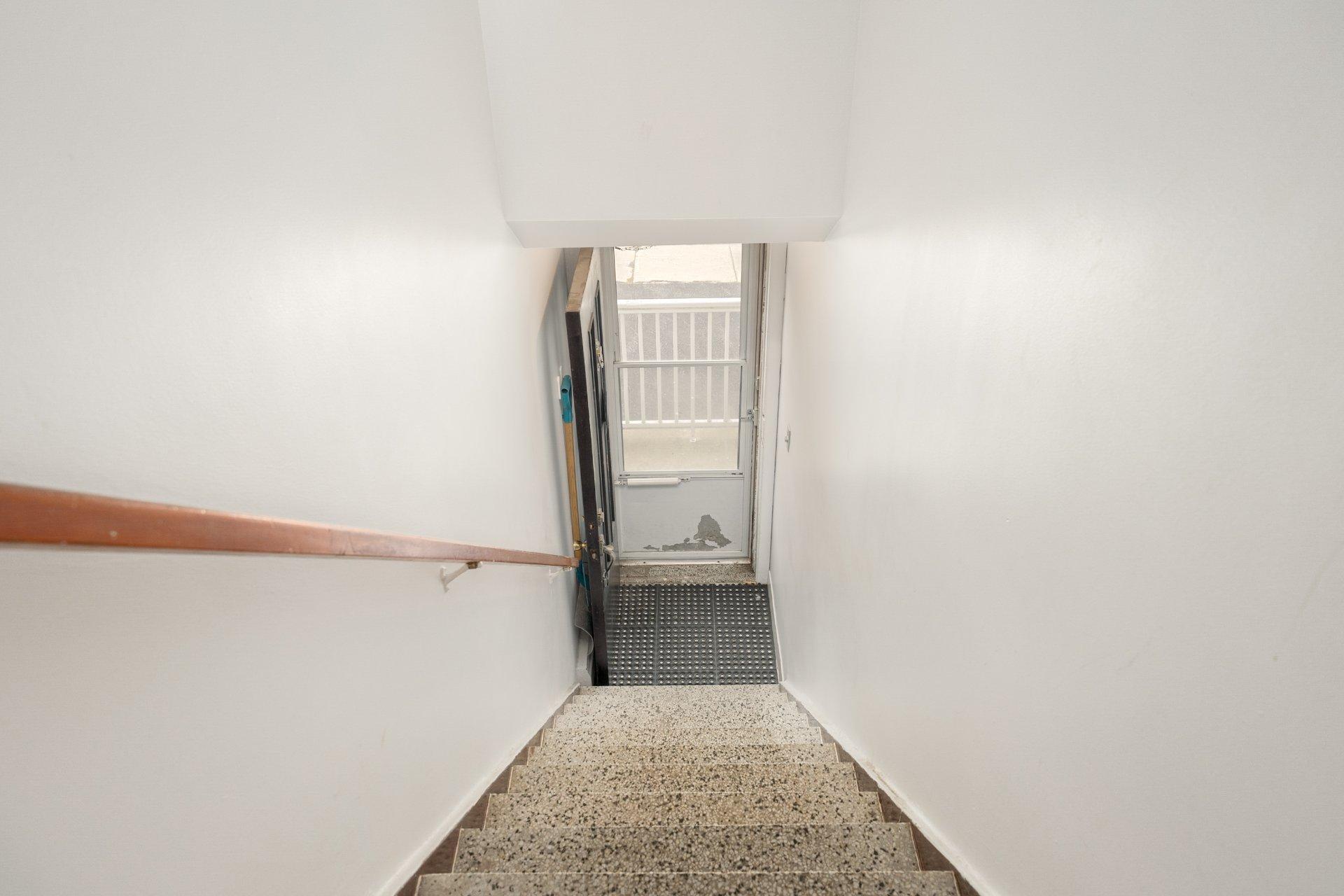 









1448

 - 1450


Rue Moreau

,
Montréal (LaSalle),




QC
H8N1G3

