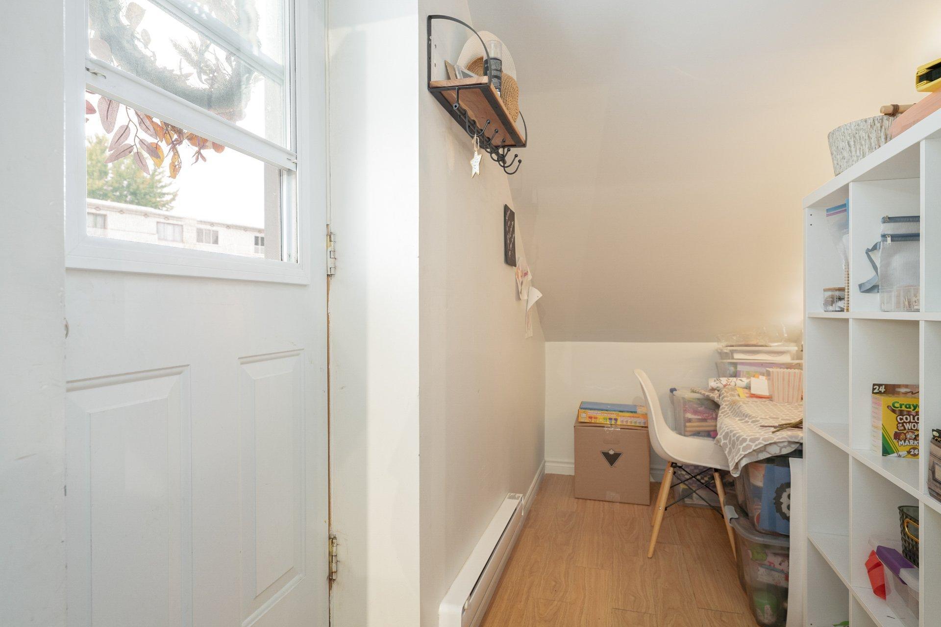 









1448

 - 1450


Rue Moreau

,
Montréal (LaSalle),




QC
H8N1G3

