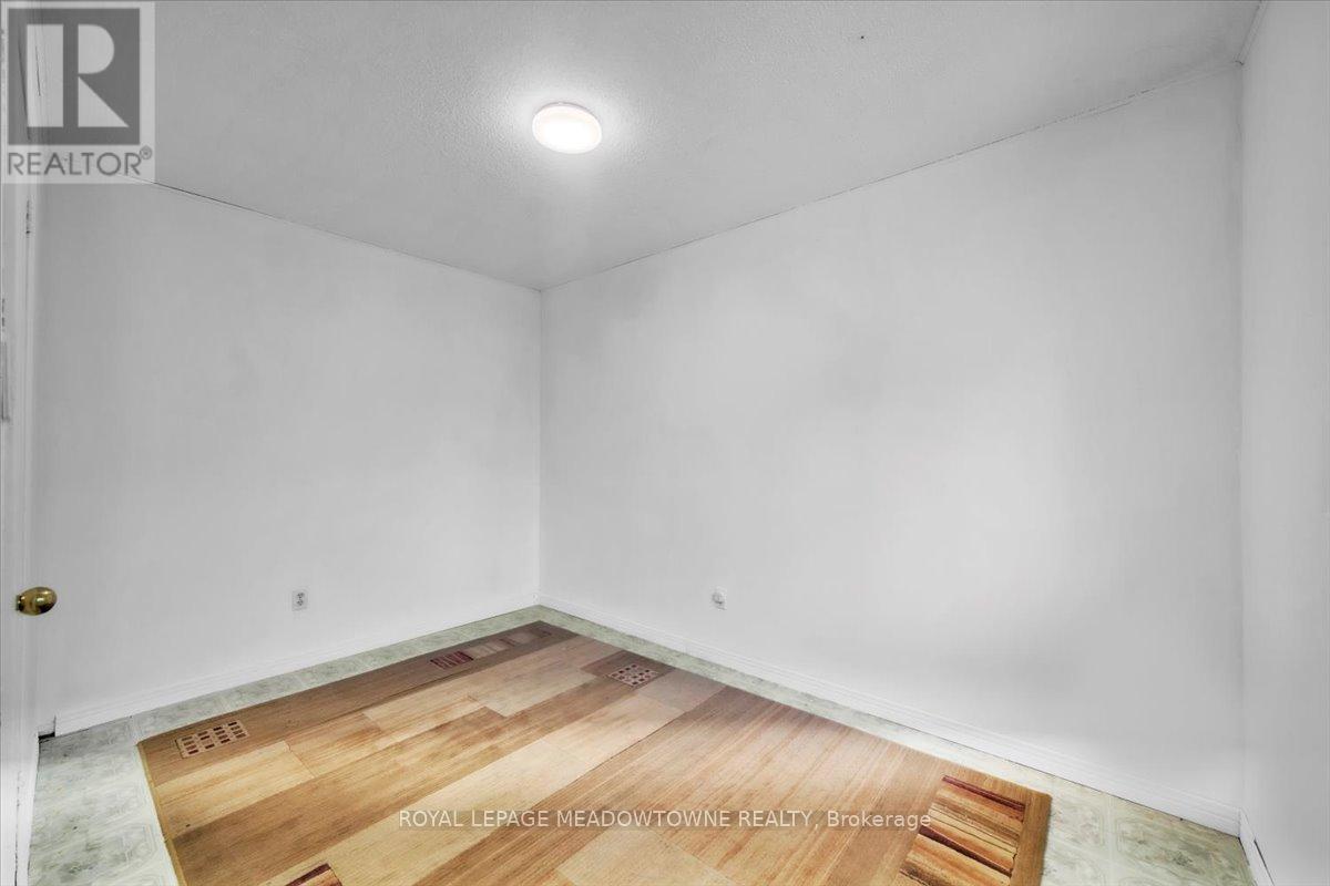 












39 MILL STREET

,
Erin,




Ontario
N0B1Z0

