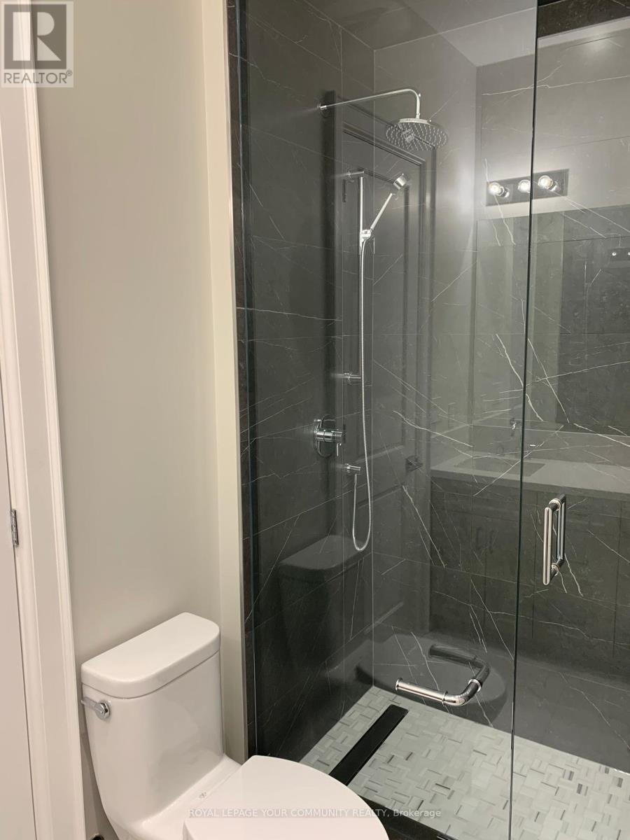 












#303 - 208 MAIN ST  UNIONVILLE STREET

,
Markham,




Ontario
L3R6G8

