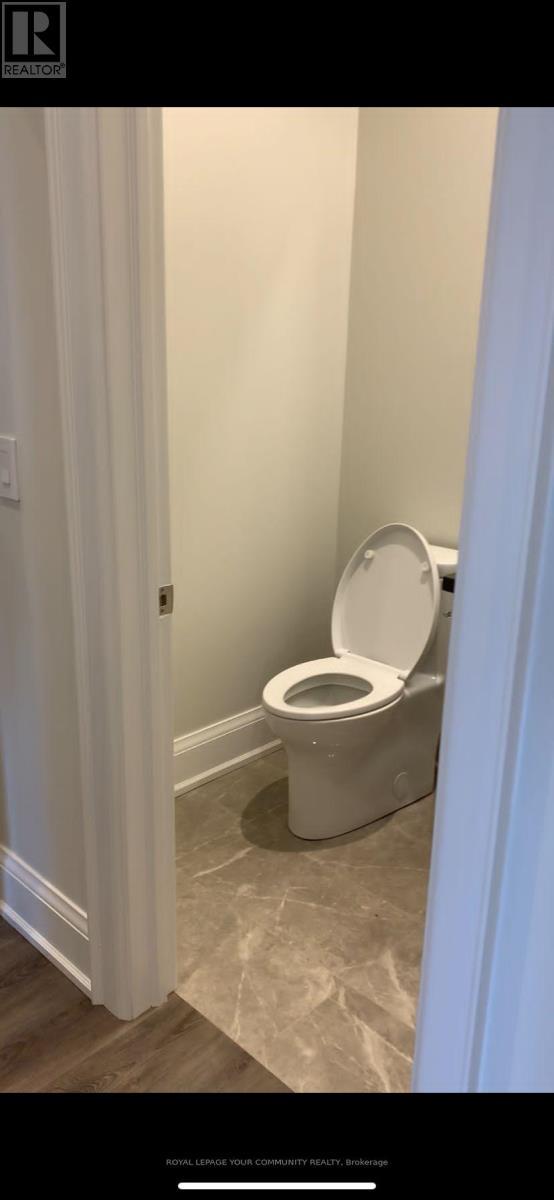 












#303 - 208 MAIN ST  UNIONVILLE STREET

,
Markham,




Ontario
L3R6G8

