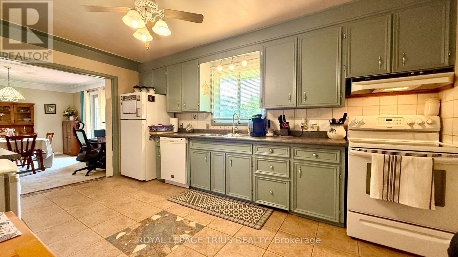 












1665 COCKSHUTT ROAD

,
Norfolk (Townsend),




Ontario
N0E1Y0

