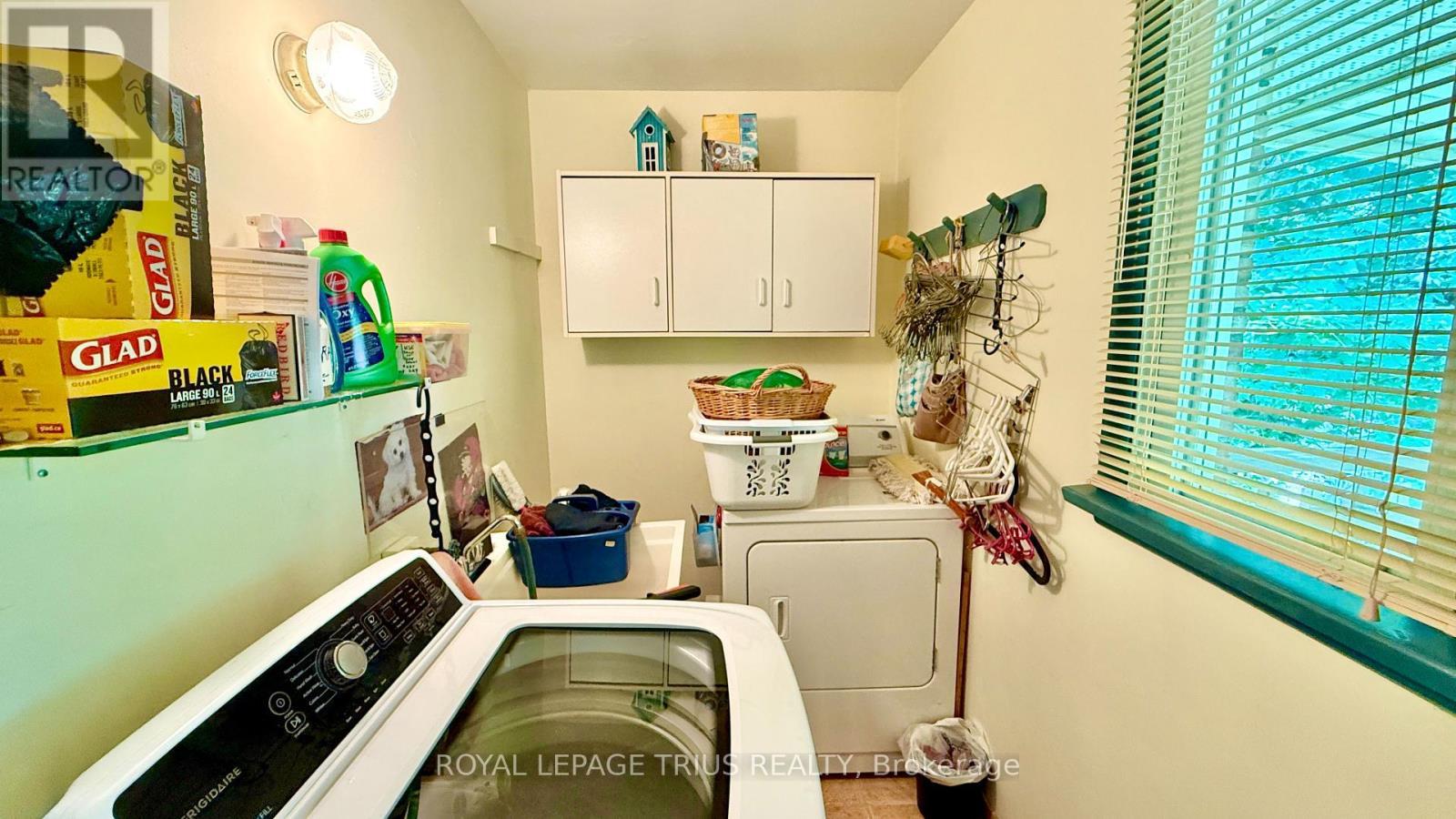 












1665 COCKSHUTT ROAD

,
Norfolk (Townsend),




Ontario
N0E1Y0

