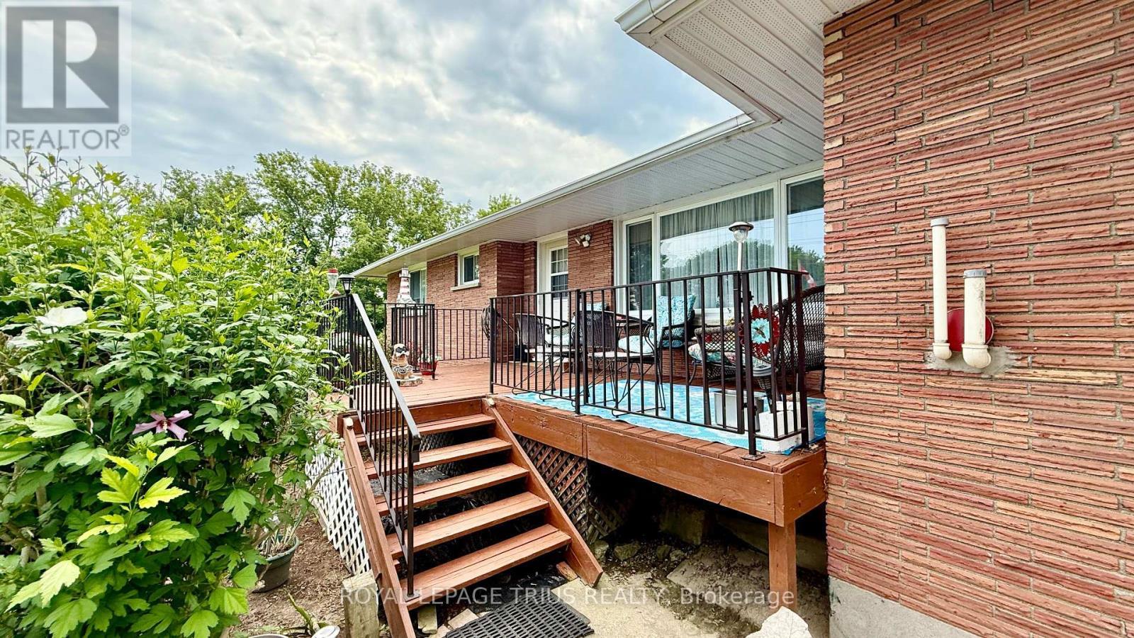 












1665 COCKSHUTT ROAD

,
Norfolk (Townsend),




Ontario
N0E1Y0

