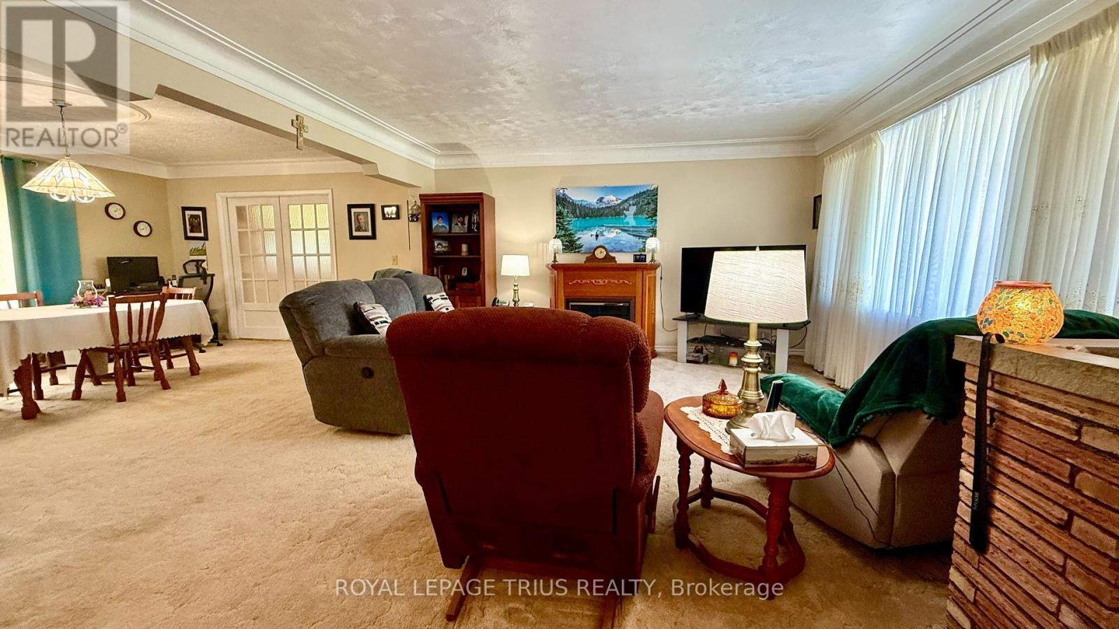 












1665 COCKSHUTT ROAD

,
Norfolk (Townsend),




Ontario
N0E1Y0

