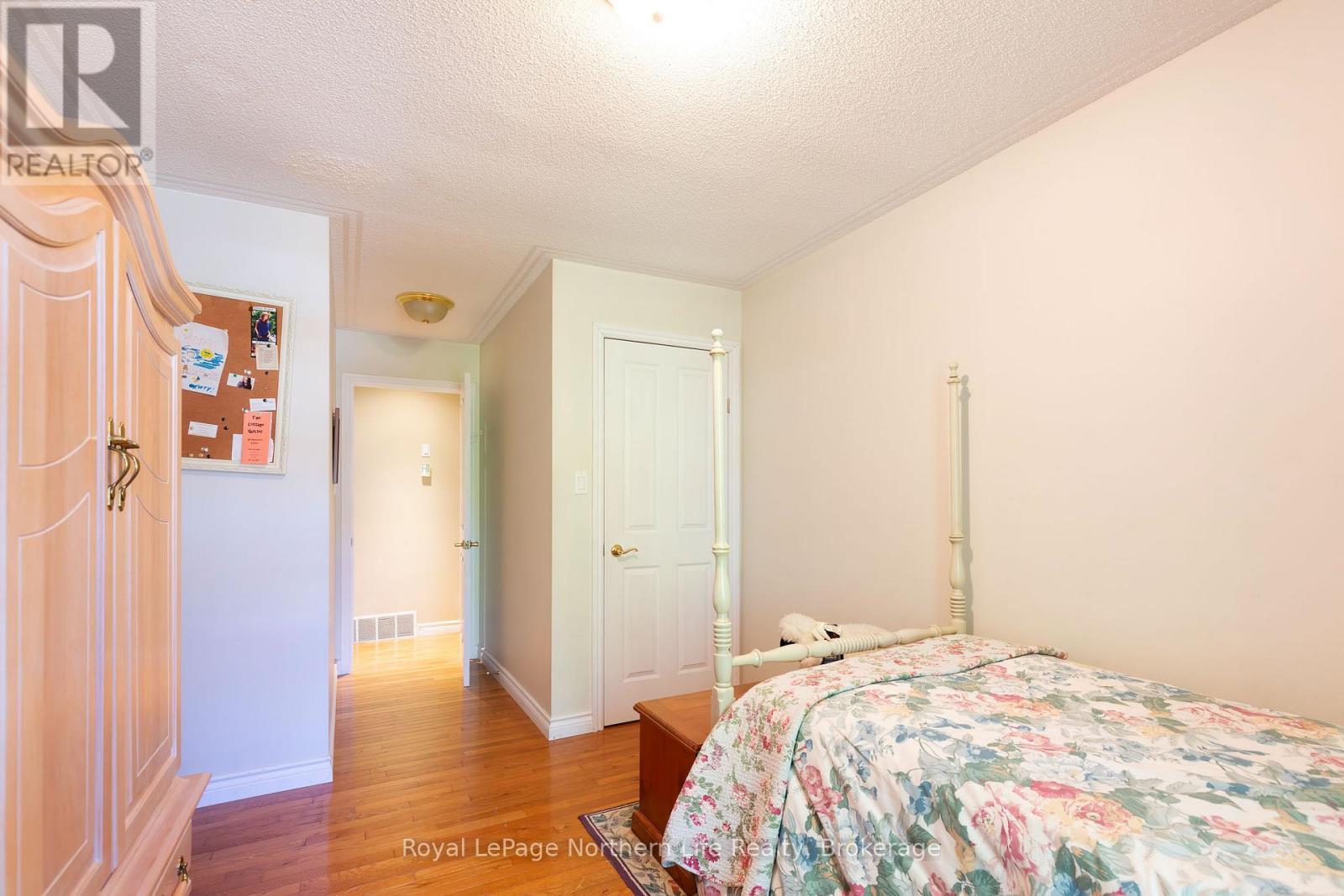 












389 CARMICHAEL DRIVE

,
North Bay (Airport),




Ontario
P1B8G2

